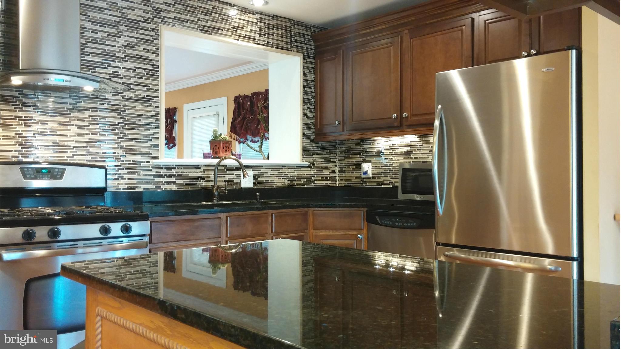 7601 Mendota Place Springfield, VA 22150 - Photo 7 of 30 Kitchen