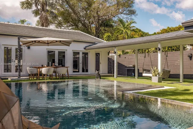 $2,190,000 | 901 Northwest 7th Street, Miami, FL 33136