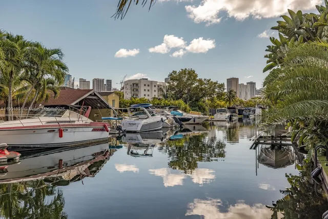 $2,190,000 | 901 Northwest 7th Street, Miami, FL 33136