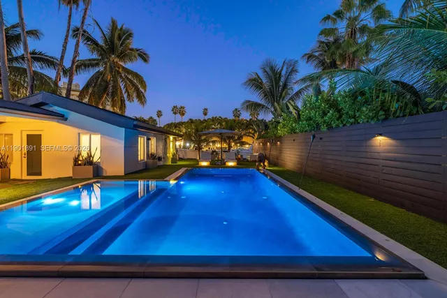 $2,190,000 | 901 Northwest 7th Street, Miami, FL 33136