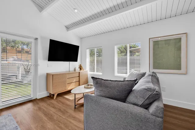 $2,190,000 | 901 Northwest 7th Street, Miami, FL 33136