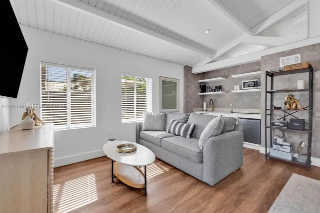 $2,190,000 | 901 Northwest 7th Street, Miami, FL 33136