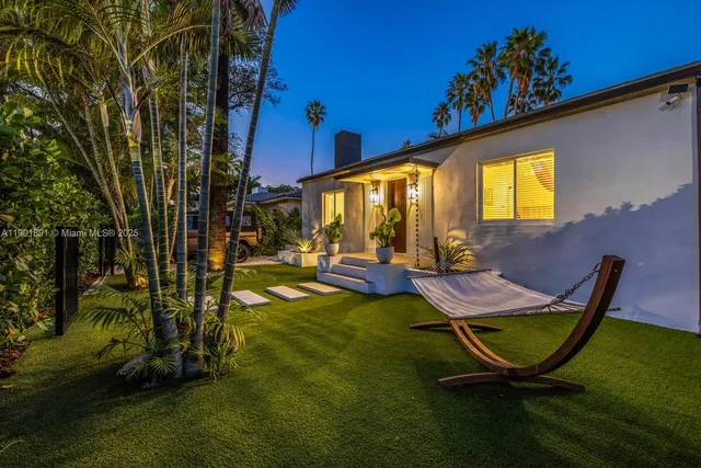 $2,190,000 | 901 Northwest 7th Street, Miami, FL 33136