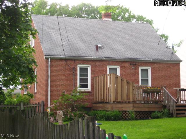 1415 Cranover Road Cleveland, OH 44124 - Photo 2 of 23 Gallery Image 2