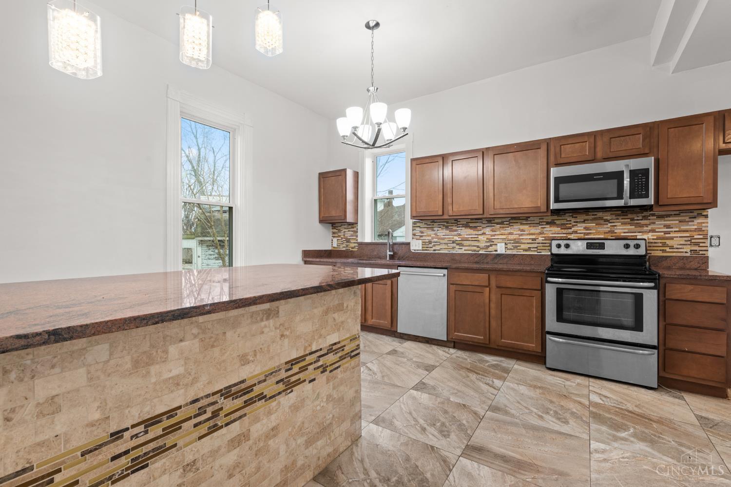 4317 Smith Road Norwood, OH 45212 - Photo 10 of 46