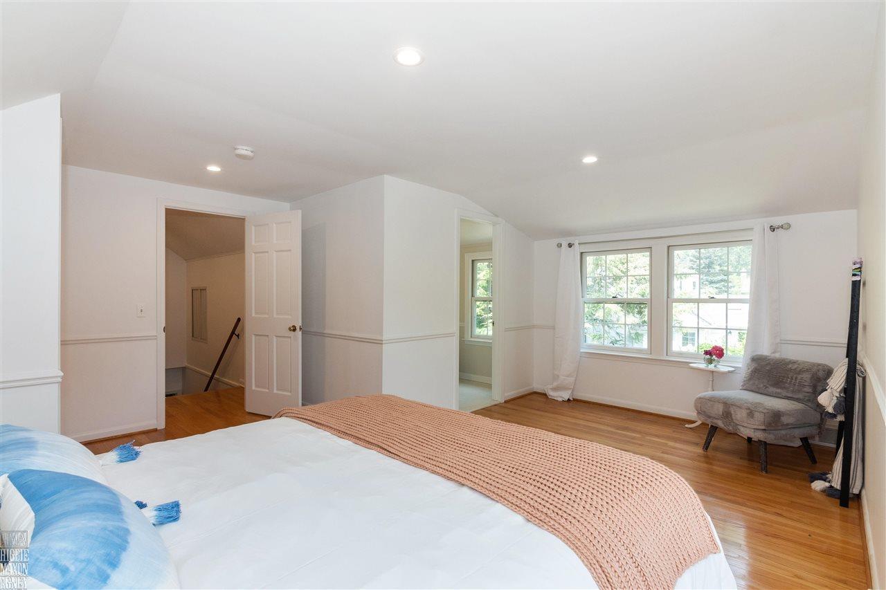260 Stephens Road Grosse Pointe, MI 48236 - Photo 21 of 29 50050357-21.JPG