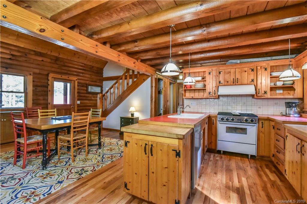 188 Davidson Road Swannanoa, NC 28778 - Photo 13 of 36 Gallery Image 13