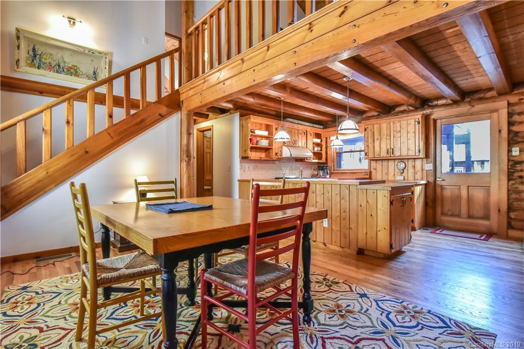 188 Davidson Road Swannanoa, NC 28778 - Photo 16 of 36 Gallery Image 16