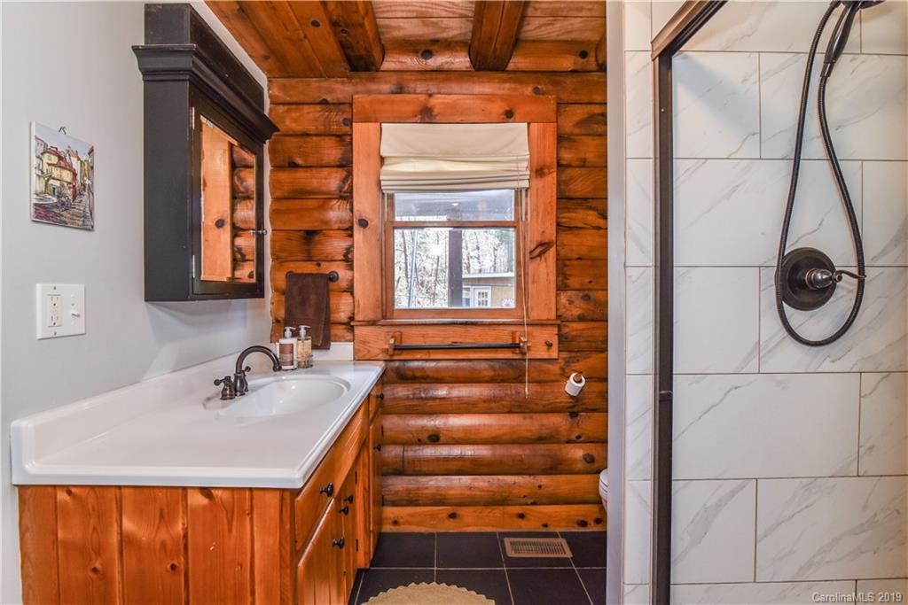 188 Davidson Road Swannanoa, NC 28778 - Photo 20 of 36 Gallery Image 20