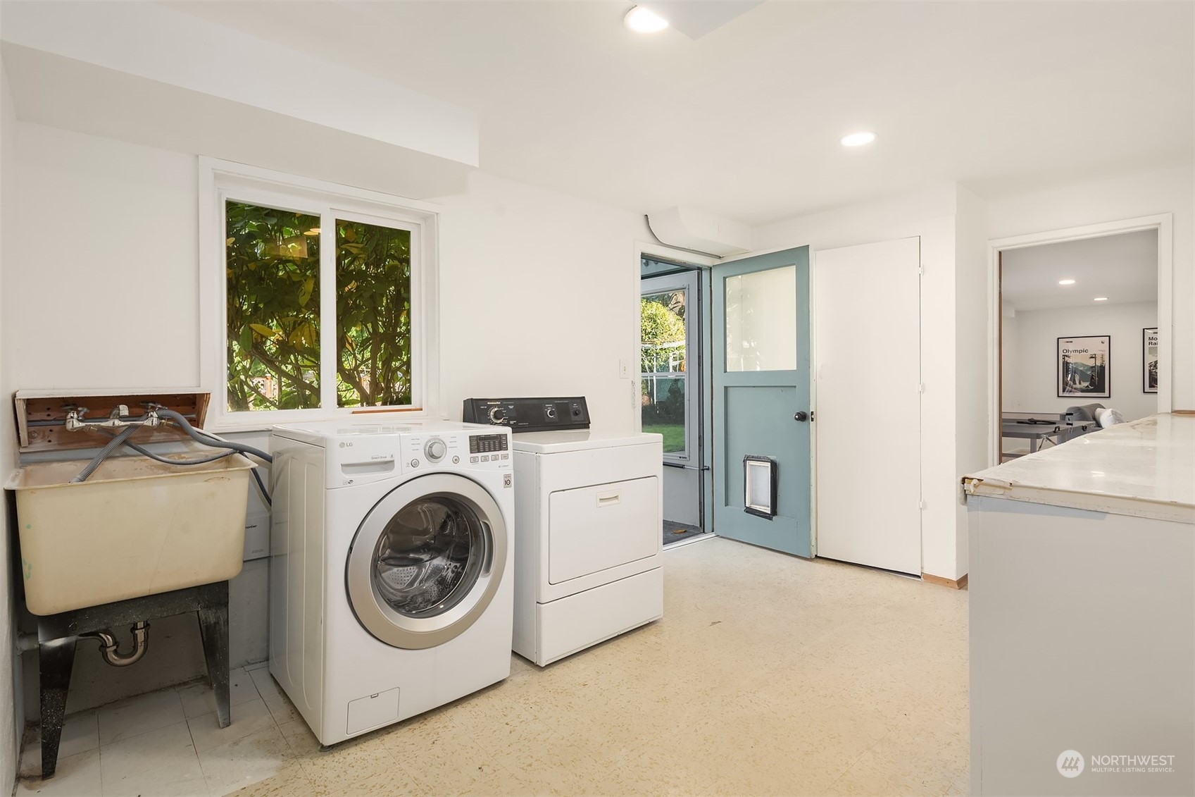 1834 North 183rd Street Shoreline, WA 98133 - Photo 27 of 40 a utility room with dryer and washer