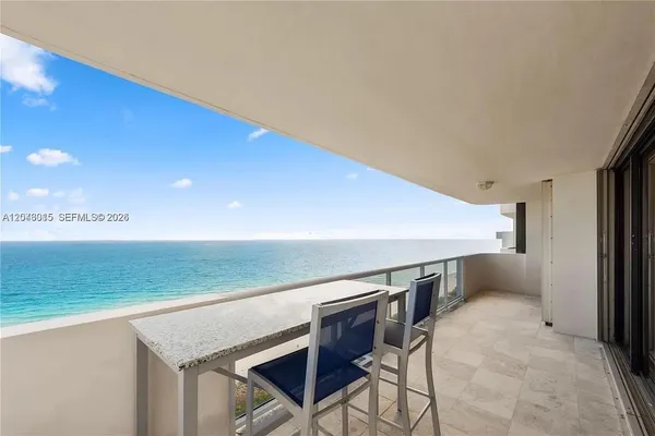 $8,999 | 5757 Collins Avenue, Unit 2006, Miami Beach, FL 33140