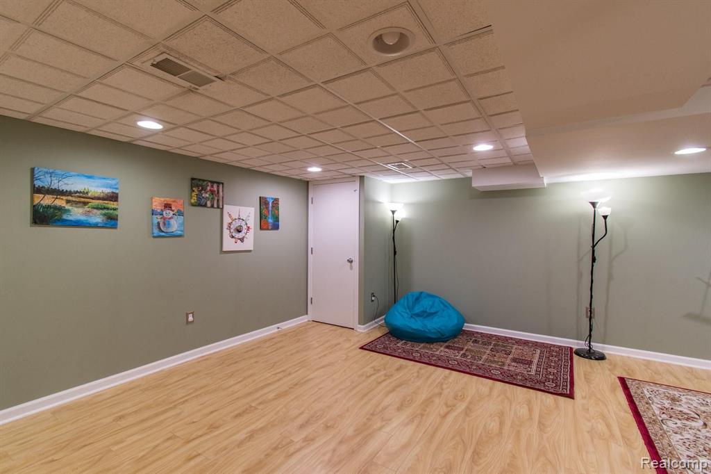 2604 Winter Park Road Rochester Hills, MI 48309 - Photo 42 of 48
