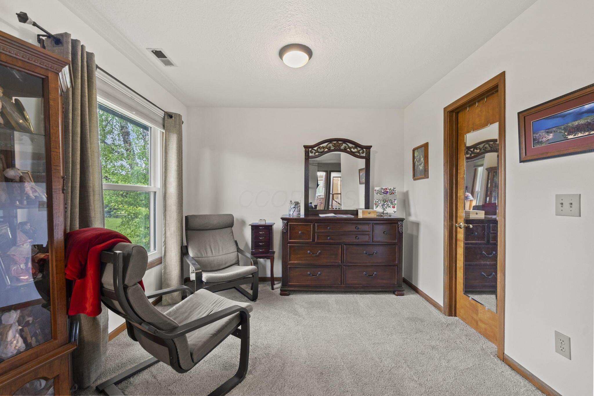 3404 Toy Road Groveport, OH 43125 - Photo 29 of 63 38-web-or-mls-ID8A1000