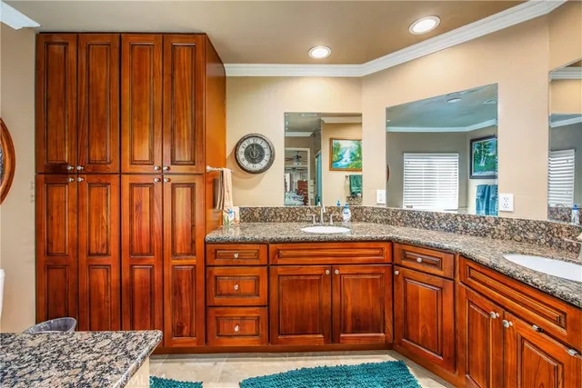 $320,000 | 929 East Foothill Boulevard, Unit 161, Upland, CA 91786