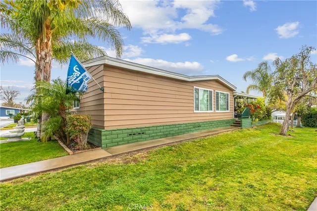 $320,000 | 929 East Foothill Boulevard, Unit 161, Upland, CA 91786