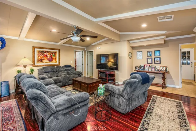 $320,000 | 929 East Foothill Boulevard, Unit 161, Upland, CA 91786