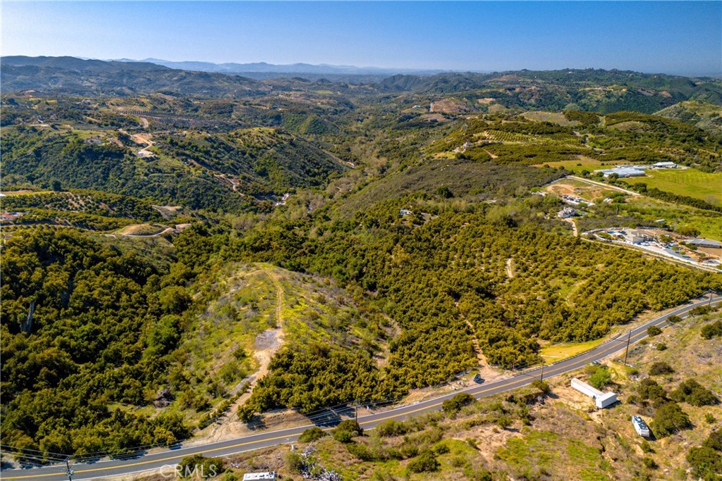 22103 Carancho Road Temecula, CA 92590 - Photo 22 of 27 a view of city and mountain