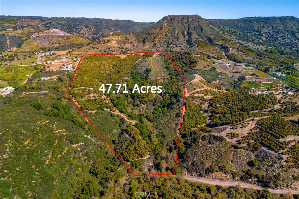 22103 Carancho Road Temecula, CA 92590 - Photo 3 of 27 a view of mountains and valleys