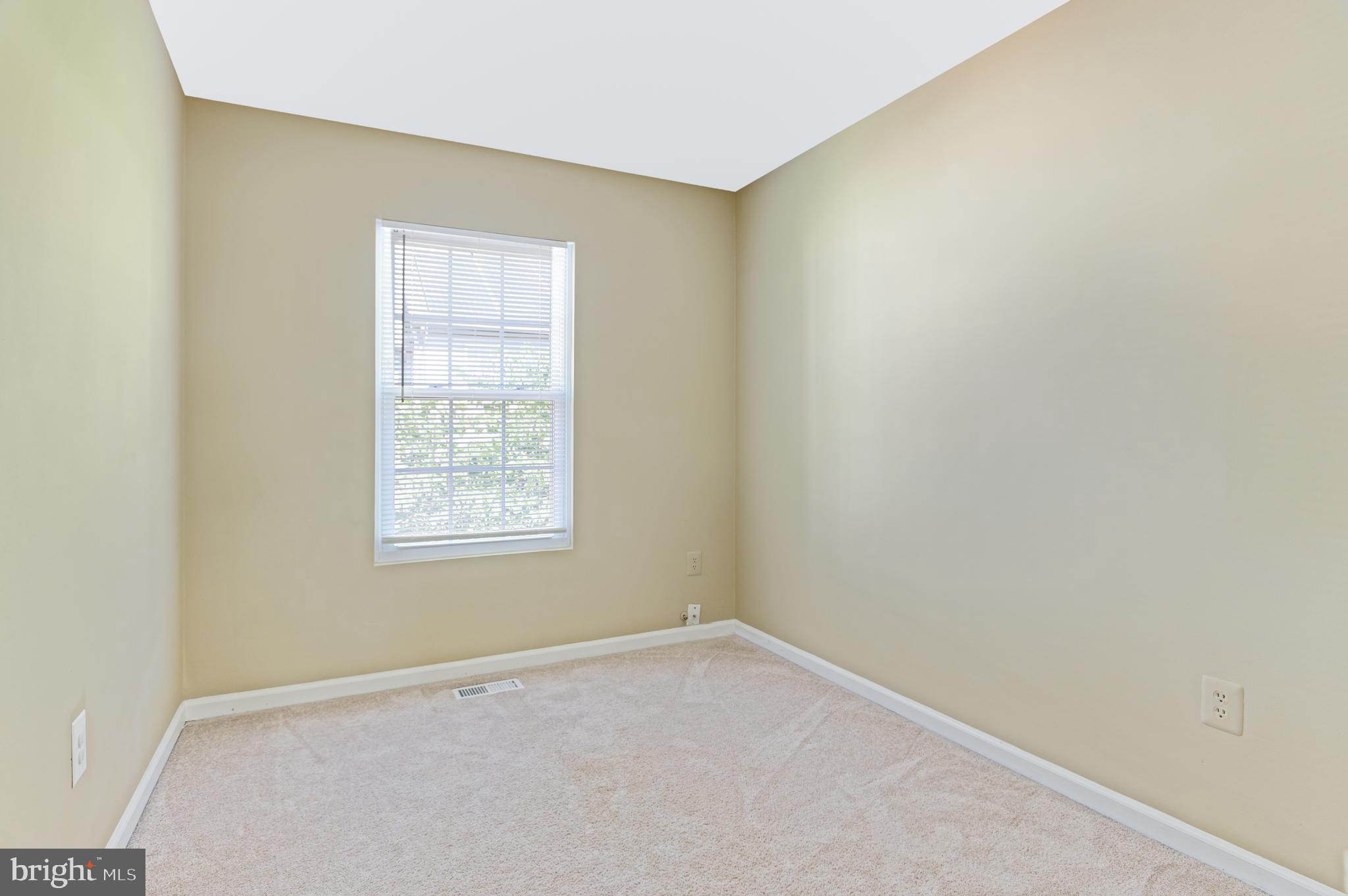 1760 Featherwood Street Silver Spring, MD 20904 - Photo 13 of 21