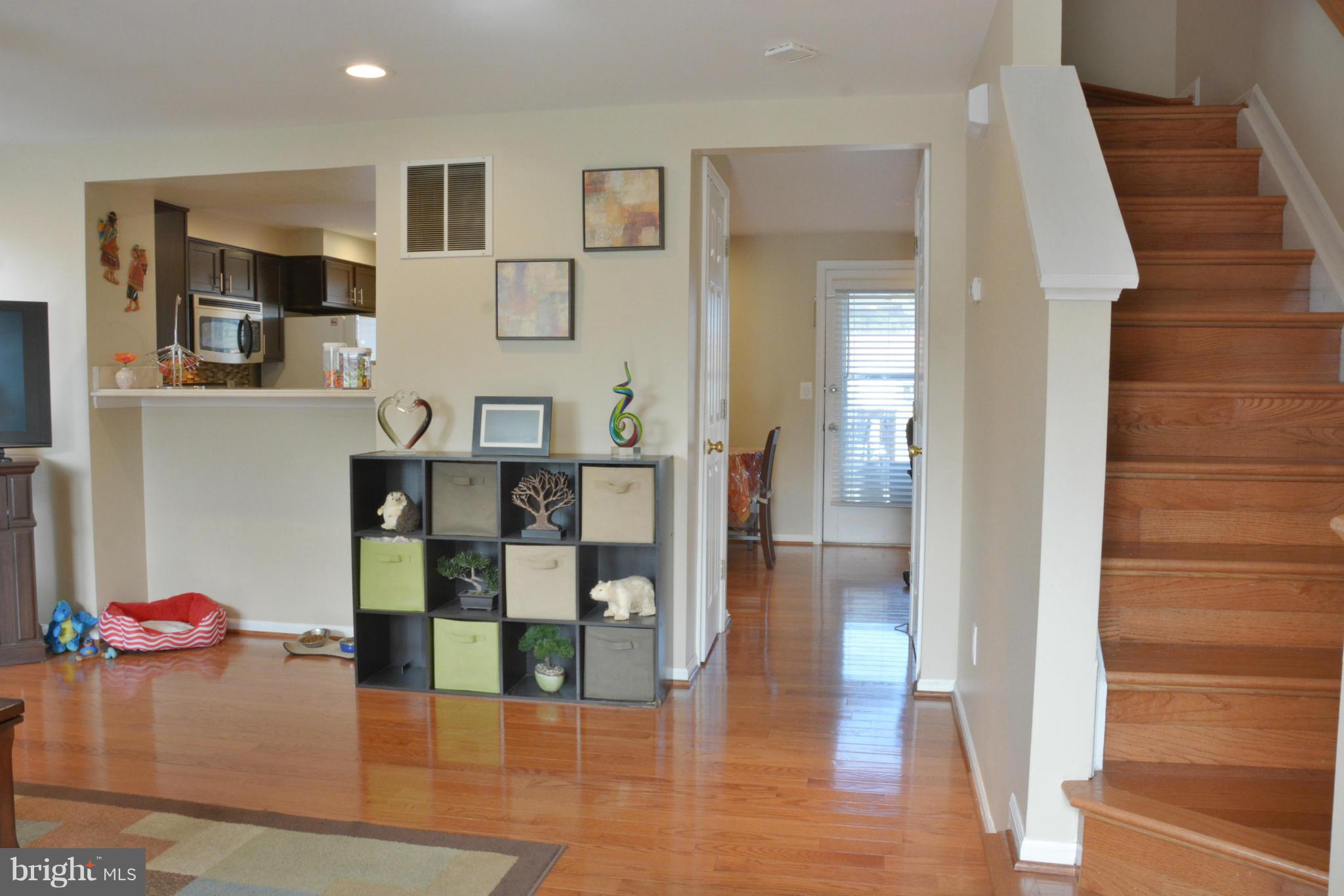 45322 Gable Square Sterling, VA 20164 - Photo 5 of 30 a view interior of the house and wooden floor