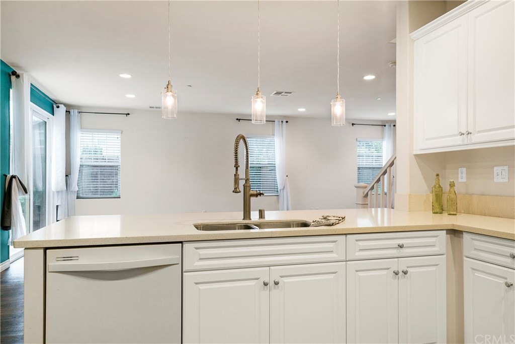 16004 Condor Avenue Chino, CA 91708 - Photo 6 of 21