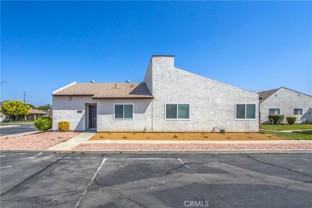 29252 Murrieta Road Menifee, CA 92586 - Photo 27 of 28 a front view of a house with a yard