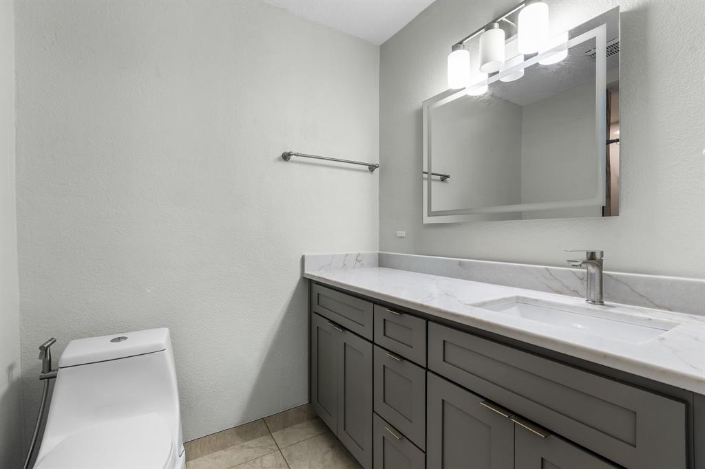 5826 Overlook Drive Dallas, TX 75227 - Photo 13 of 26