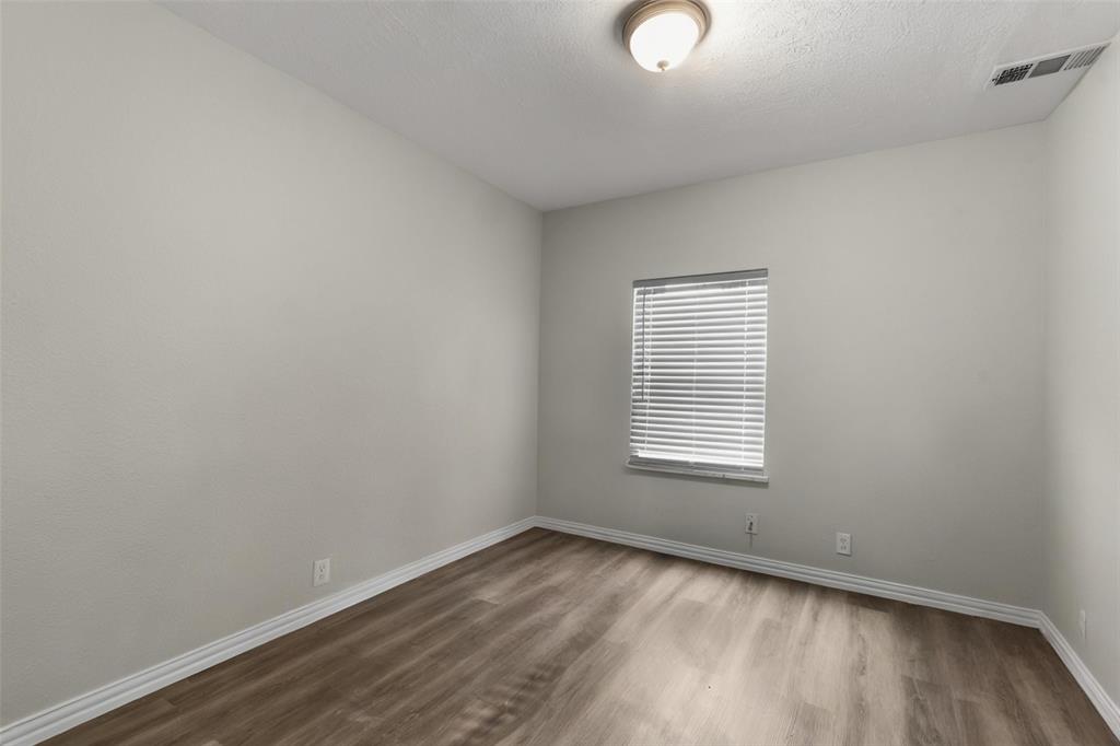 5826 Overlook Drive Dallas, TX 75227 - Photo 16 of 26