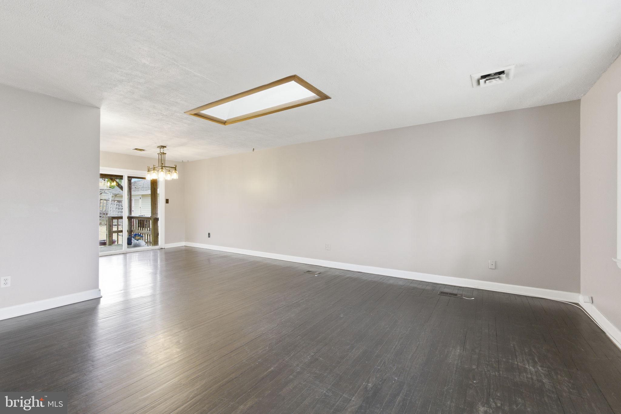 2640 Omisol Road Woodbridge, VA 22192 - Photo 6 of 41