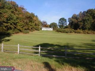 4025 Lehnenberg Road Riegelsville, PA 18077 - Photo 3 of 6