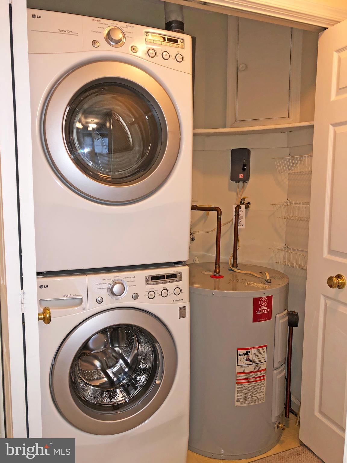 1575 Church Hill Place, Unit 1575 Reston, VA 20194 - Photo 19 of 31 Laundry - Full size washer and dryer