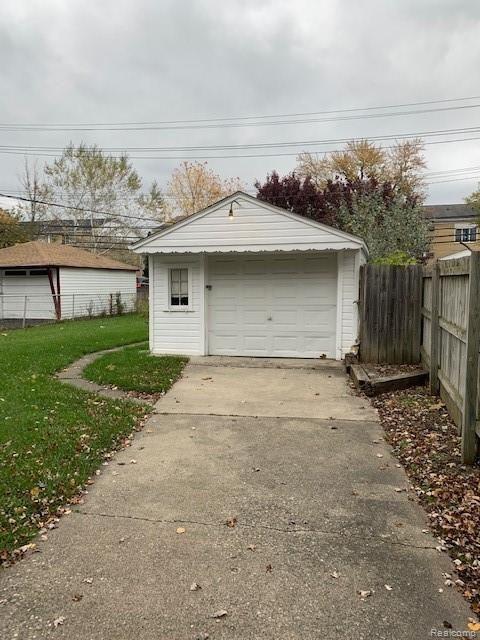 315 Biltmore Street Inkster, MI 48141 - Photo 3 of 25