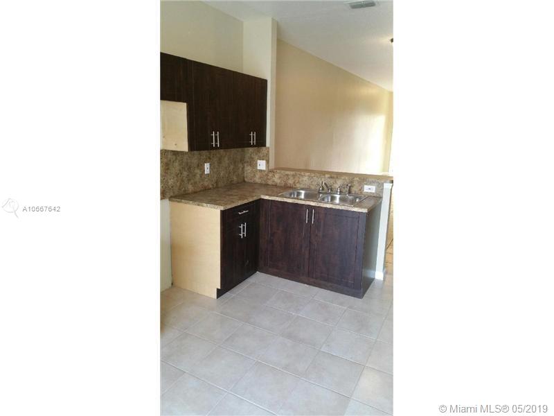 95 Southwest 15th Road, Unit 95 Homestead, FL 33030 - Photo 3 of 8
