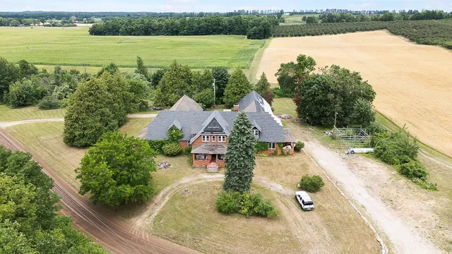 $275,000 | 3604 West Lever Road, Hart, MI 49420