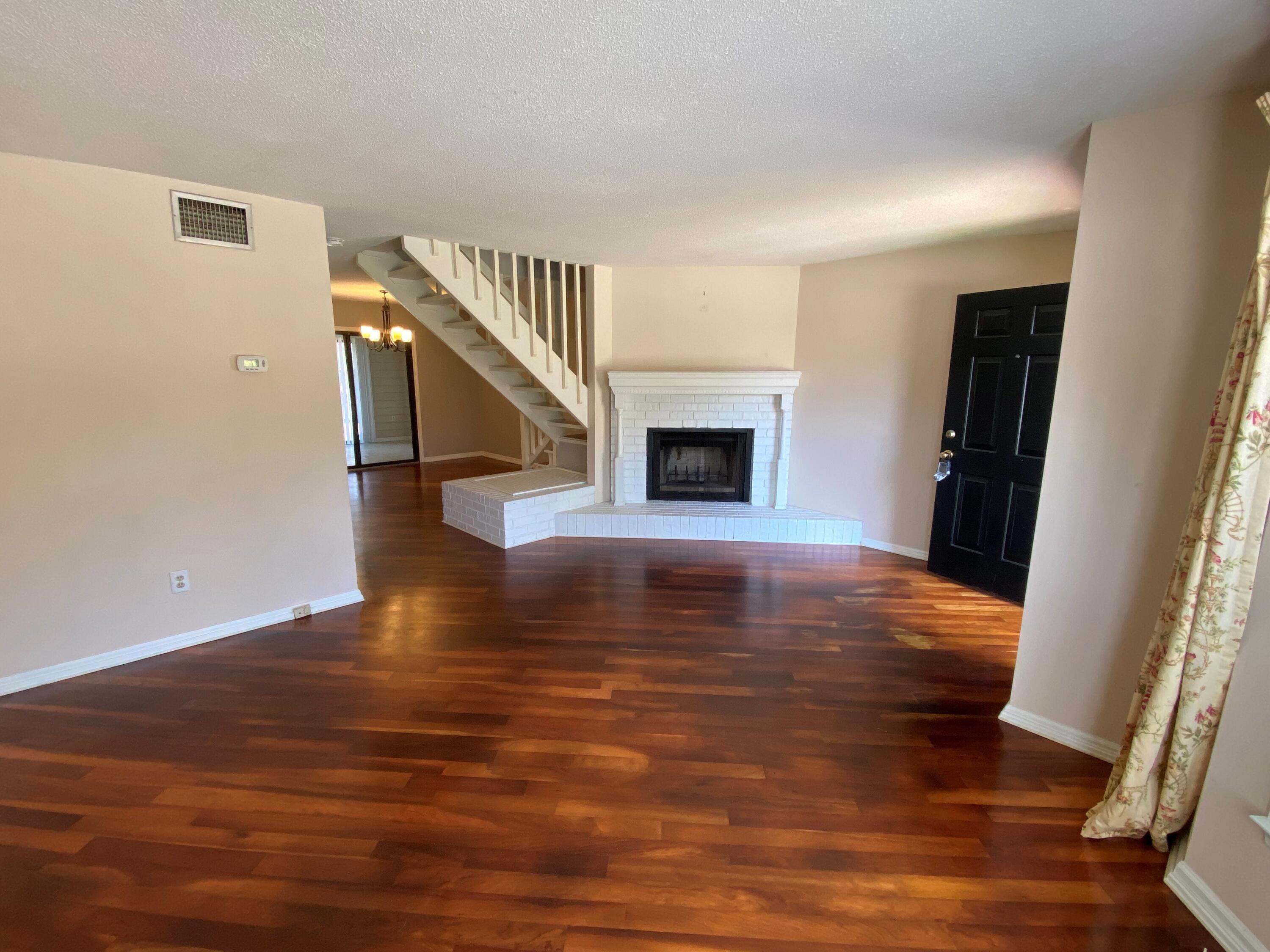 985 Bay Tree Circle, Unit C Mount Pleasant, SC 29464 - Photo 5 of 25 6