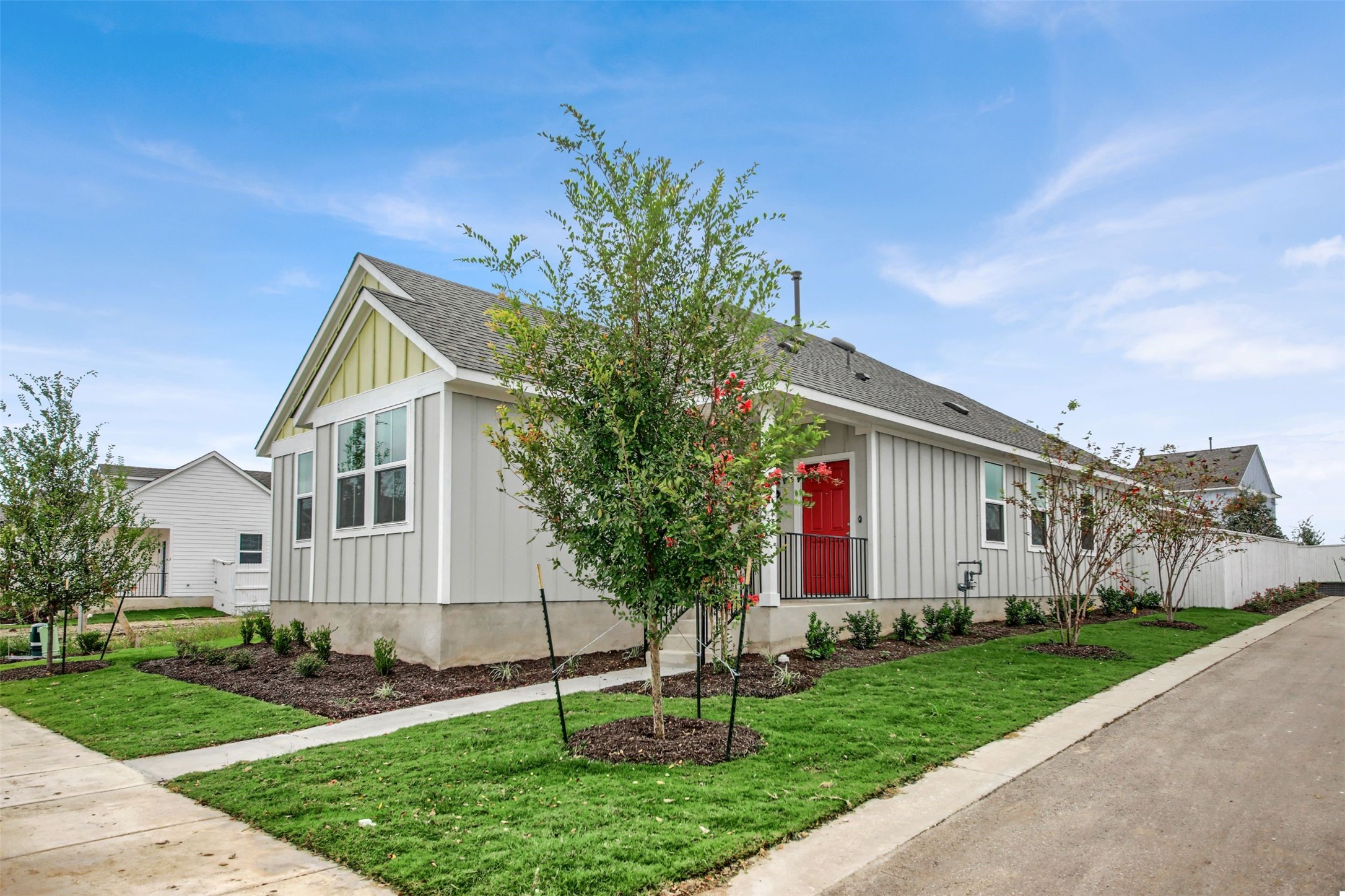 126 Huckleberry Lane Elgin, TX 78621 - Photo 3 of 33