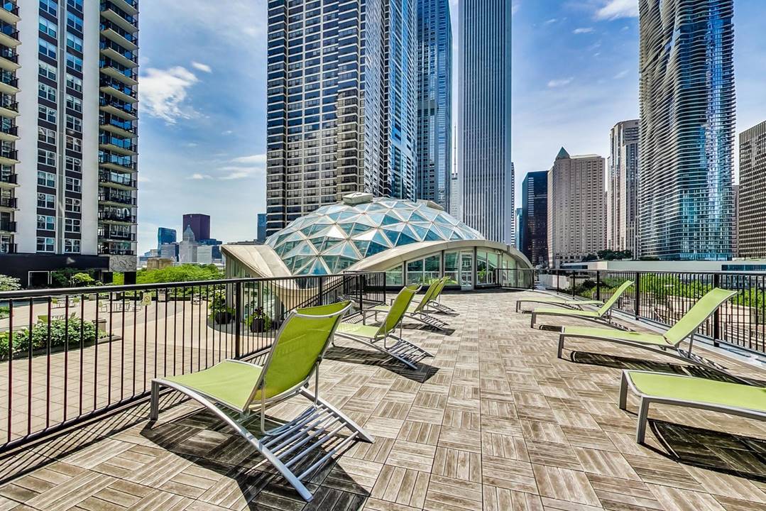 400 East Randolph Street, Unit 1210 Chicago, IL 60601 - Photo 18 of 33