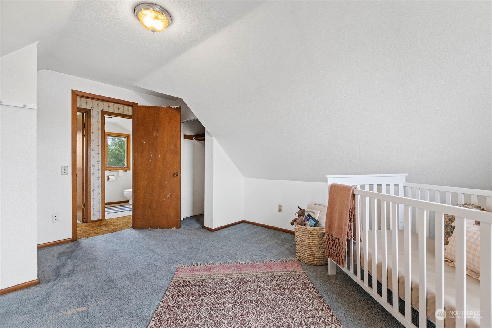 1321 East Axton Road Bellingham, WA 98226 - Photo 35 of 40 a view of an empty room and window