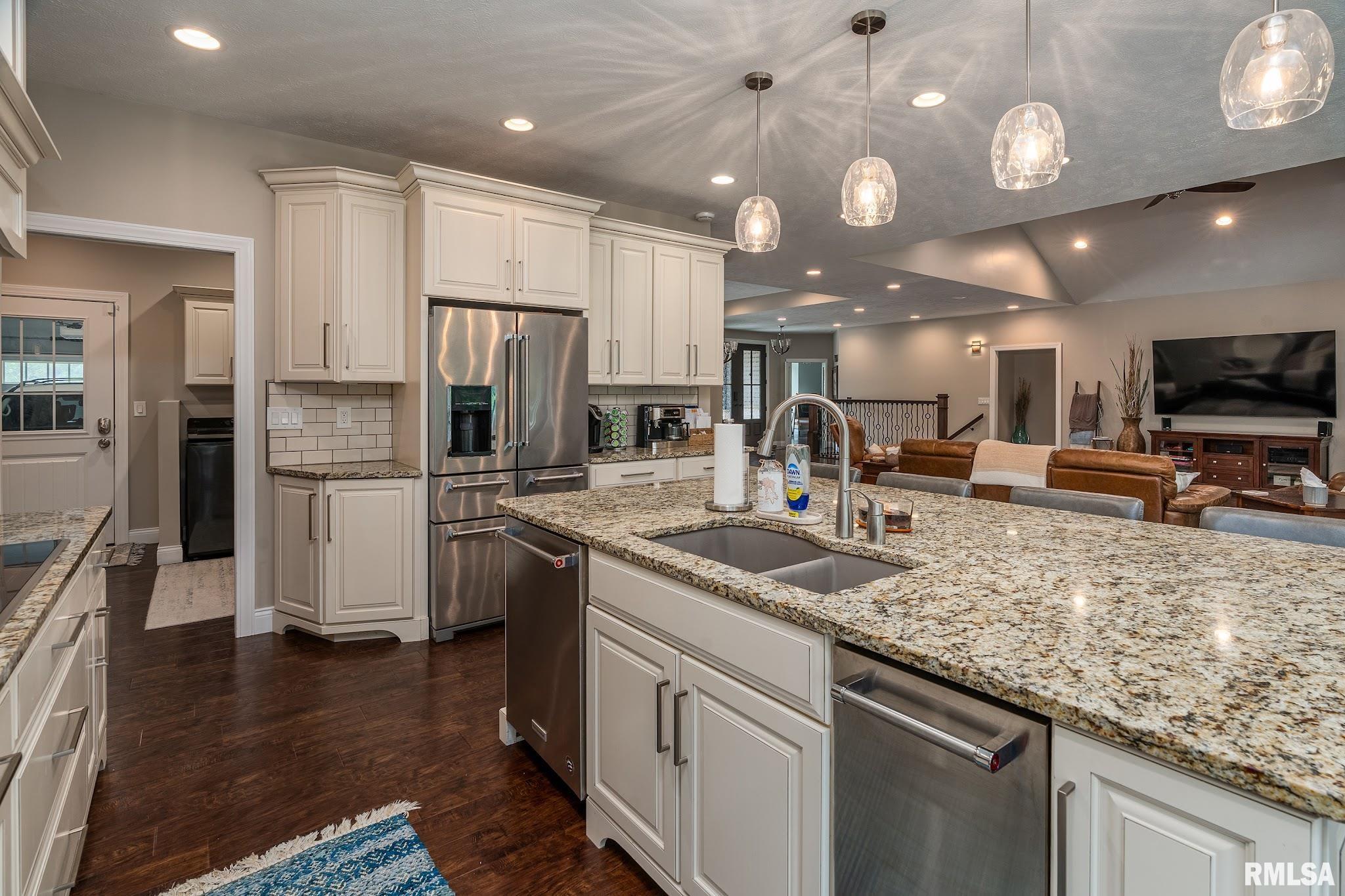 907 Laminack Road Carterville, IL 62918 - Photo 15 of 63 Gallery Image 15
