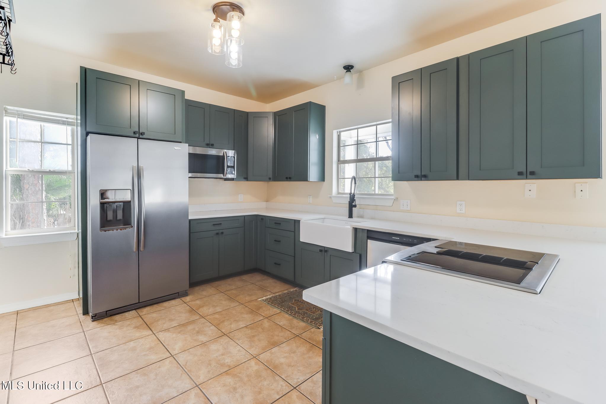 1066 Conley Circle Ocean Springs, MS 39564 - Photo 16 of 54 IMG_9155