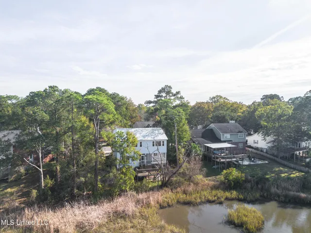 $415,000 | 1066 Conley Circle, Ocean Springs, MS 39564