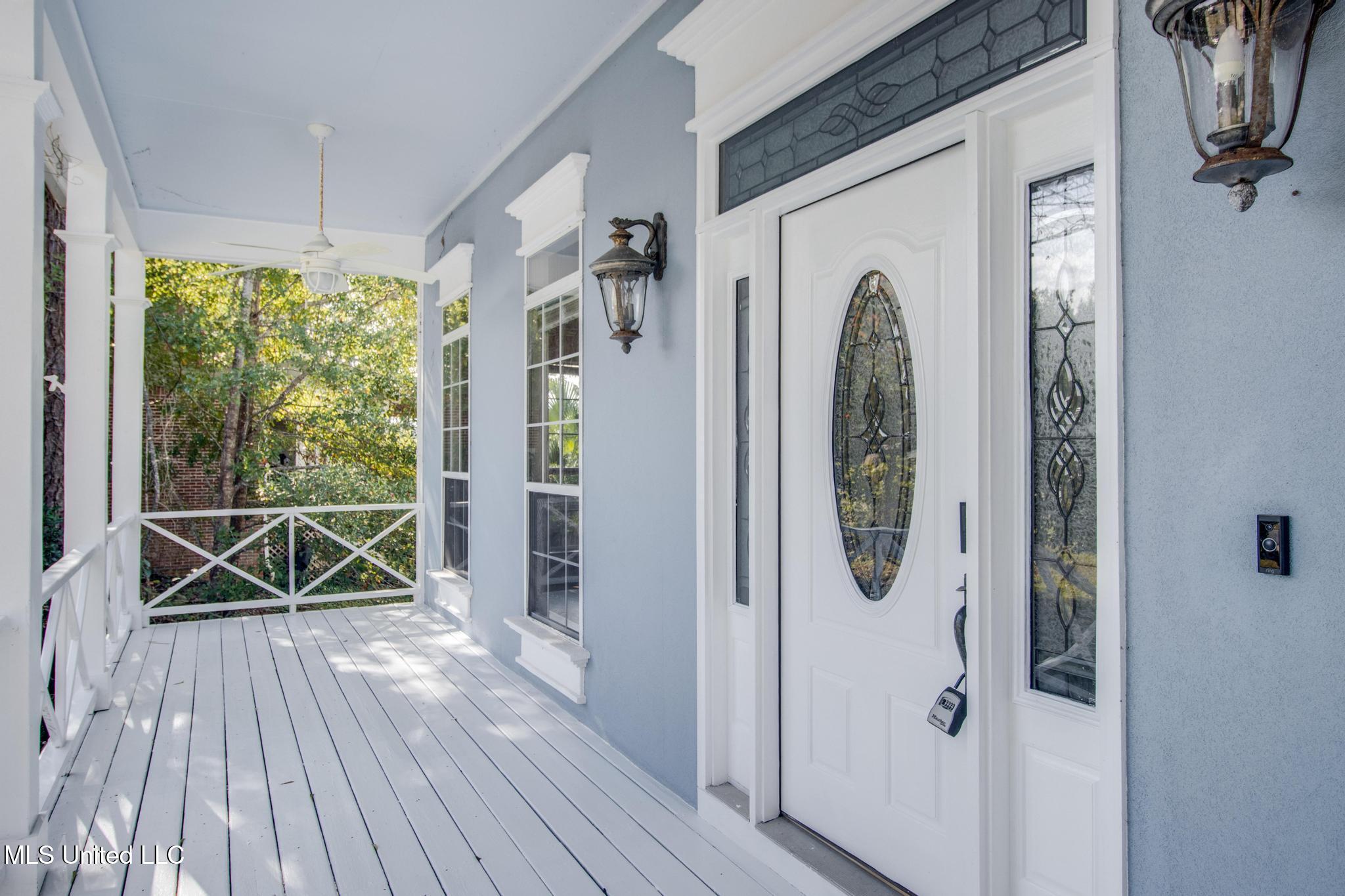 1066 Conley Circle Ocean Springs, MS 39564 - Photo 6 of 54 IMG_2333