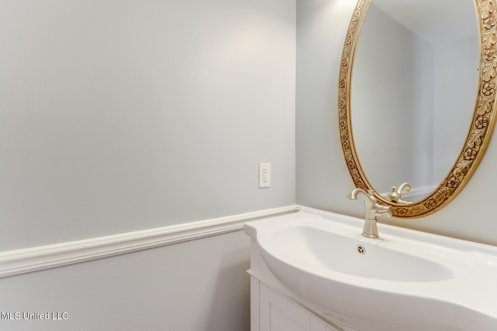 1066 Conley Circle Ocean Springs, MS 39564 - Photo 10 of 54 IMG_9137