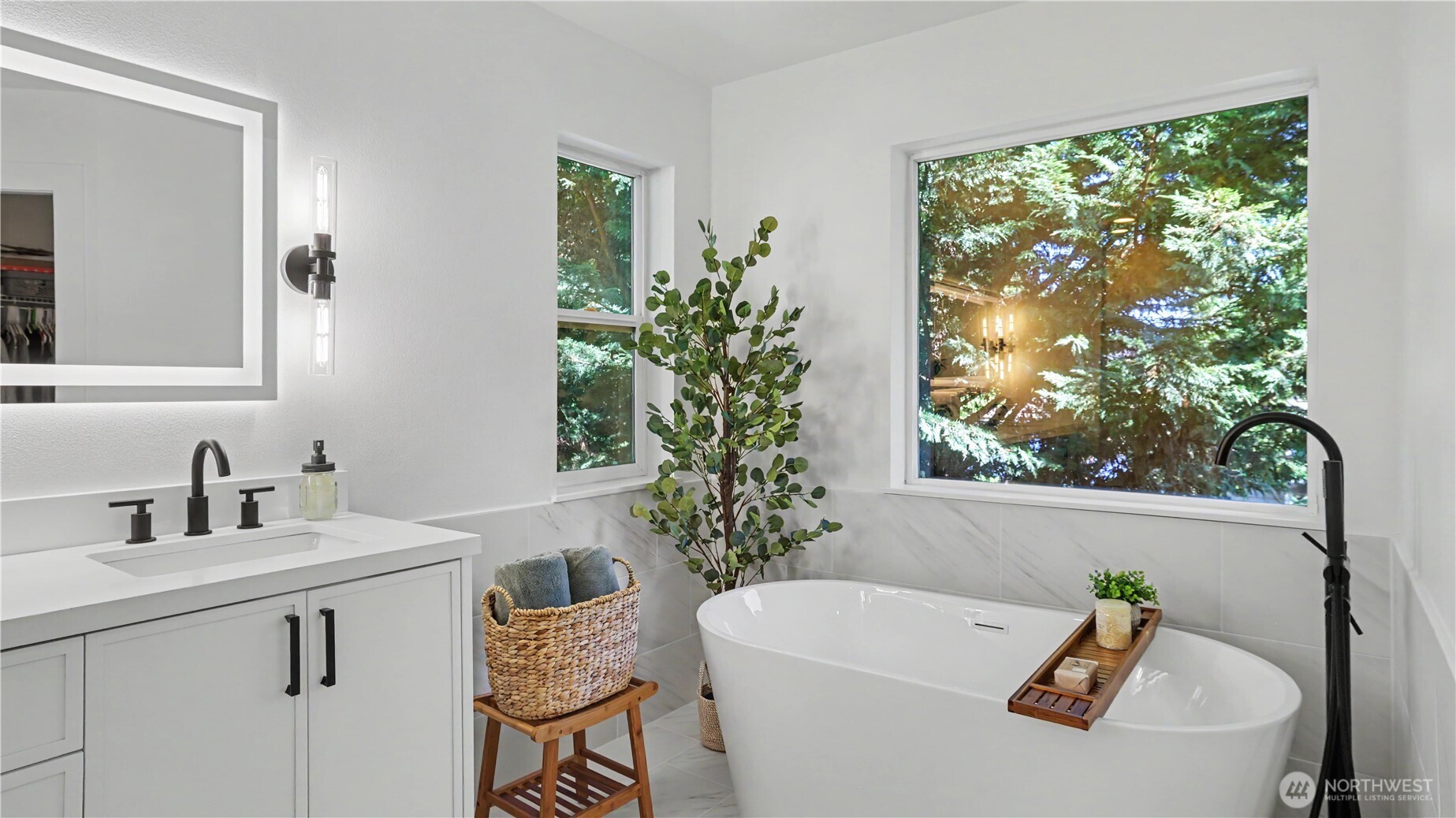 14719 102nd Avenue Northeast Bothell, WA 98011 - Photo 5 of 40
