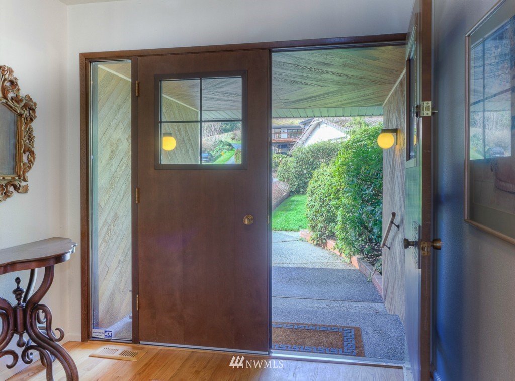 3062 Rocky Point Road Northwest Bremerton, WA 98312 - Photo 13 of 25 Gallery Image 13