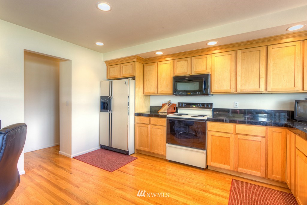 3062 Rocky Point Road Northwest Bremerton, WA 98312 - Photo 20 of 25 Gallery Image 20