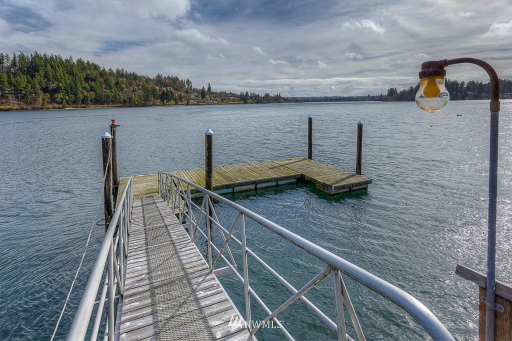 3062 Rocky Point Road Northwest Bremerton, WA 98312 - Photo 4 of 25 Gallery Image 4