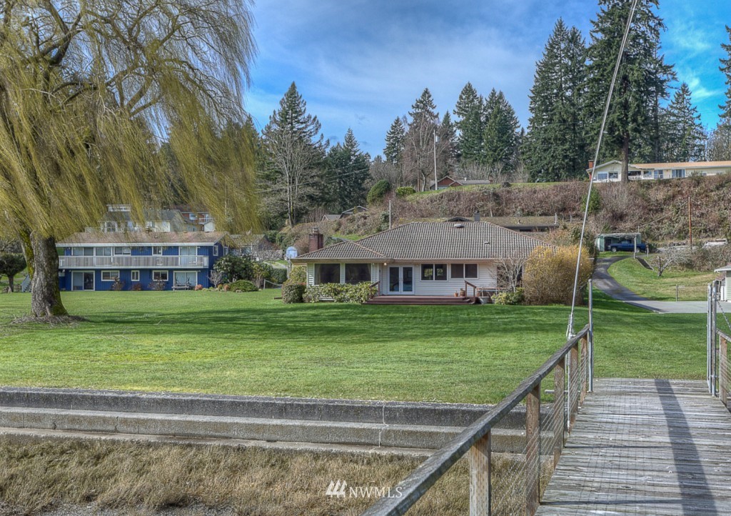 3062 Rocky Point Road Northwest Bremerton, WA 98312 - Photo 6 of 25 Gallery Image 6