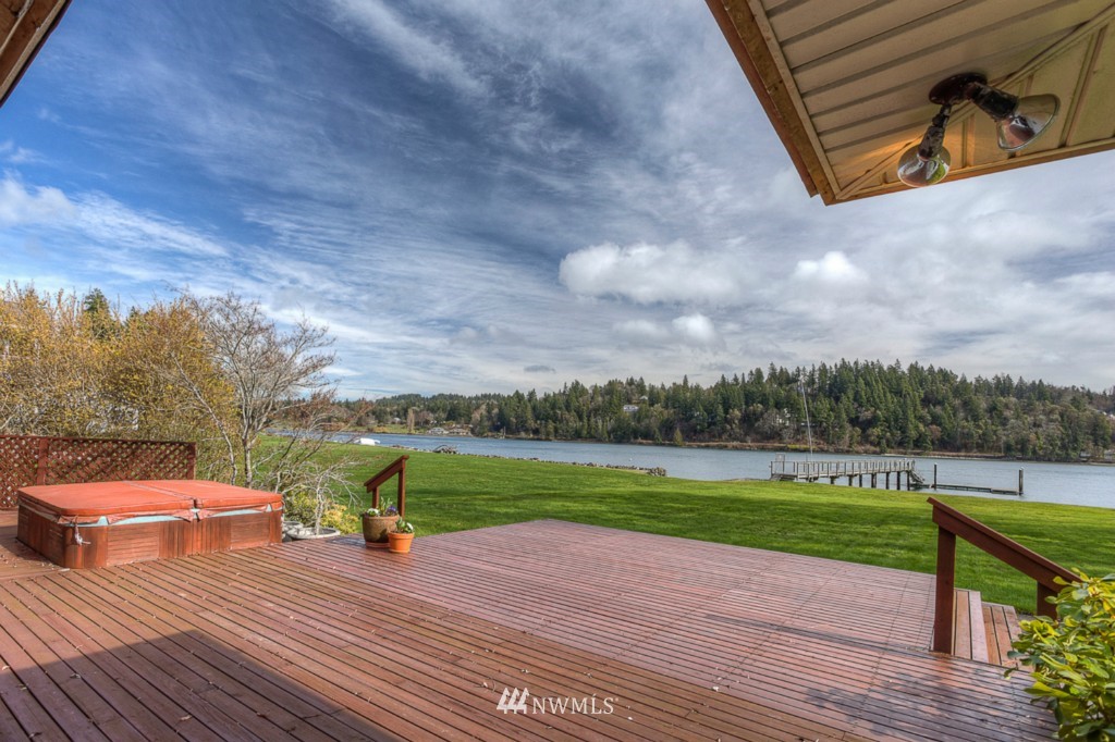3062 Rocky Point Road Northwest Bremerton, WA 98312 - Photo 10 of 25 Gallery Image 10
