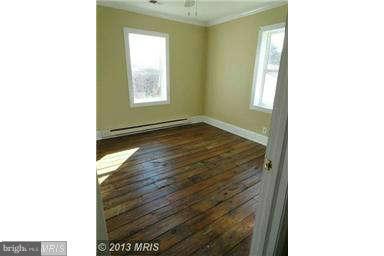 24219 Cedar Ridge Road Rapidan, VA 22733 - Photo 13 of 29 Living Room